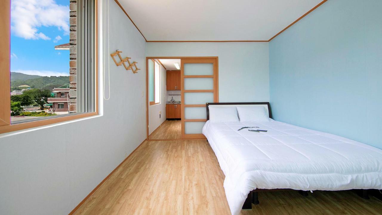 Samcheok Sol Beach Pension Exterior foto