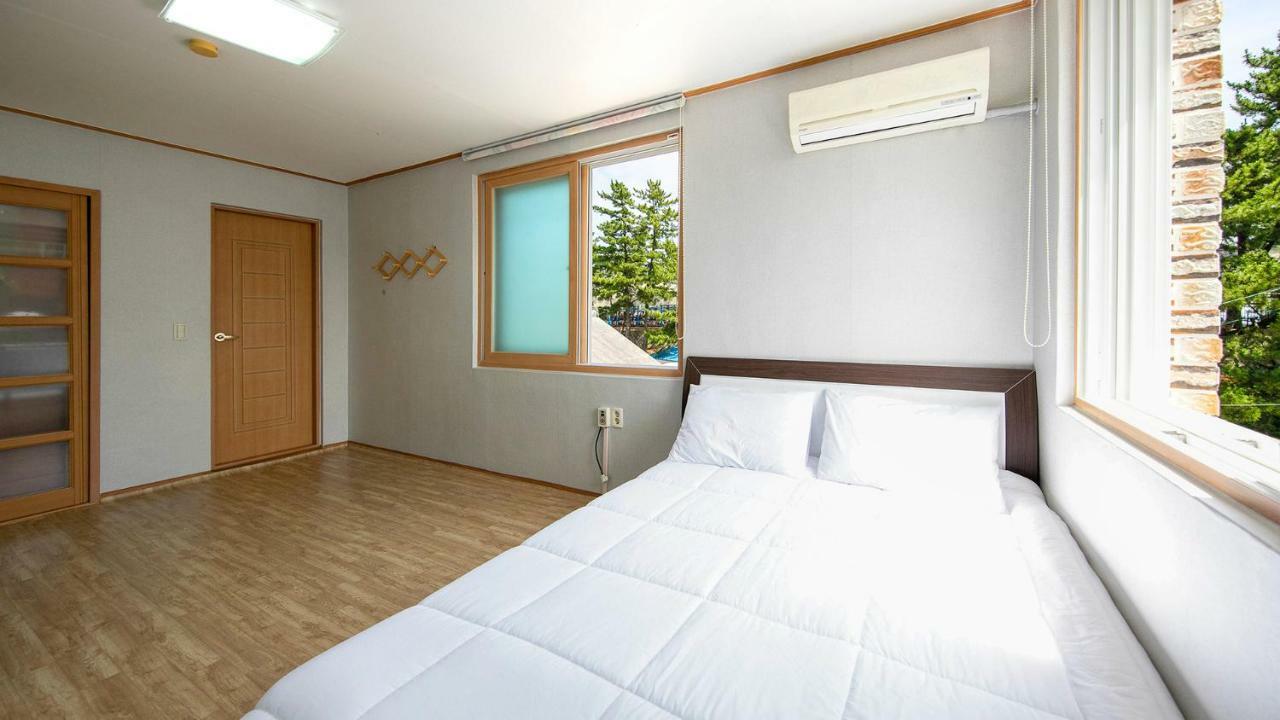 Samcheok Sol Beach Pension Exterior foto